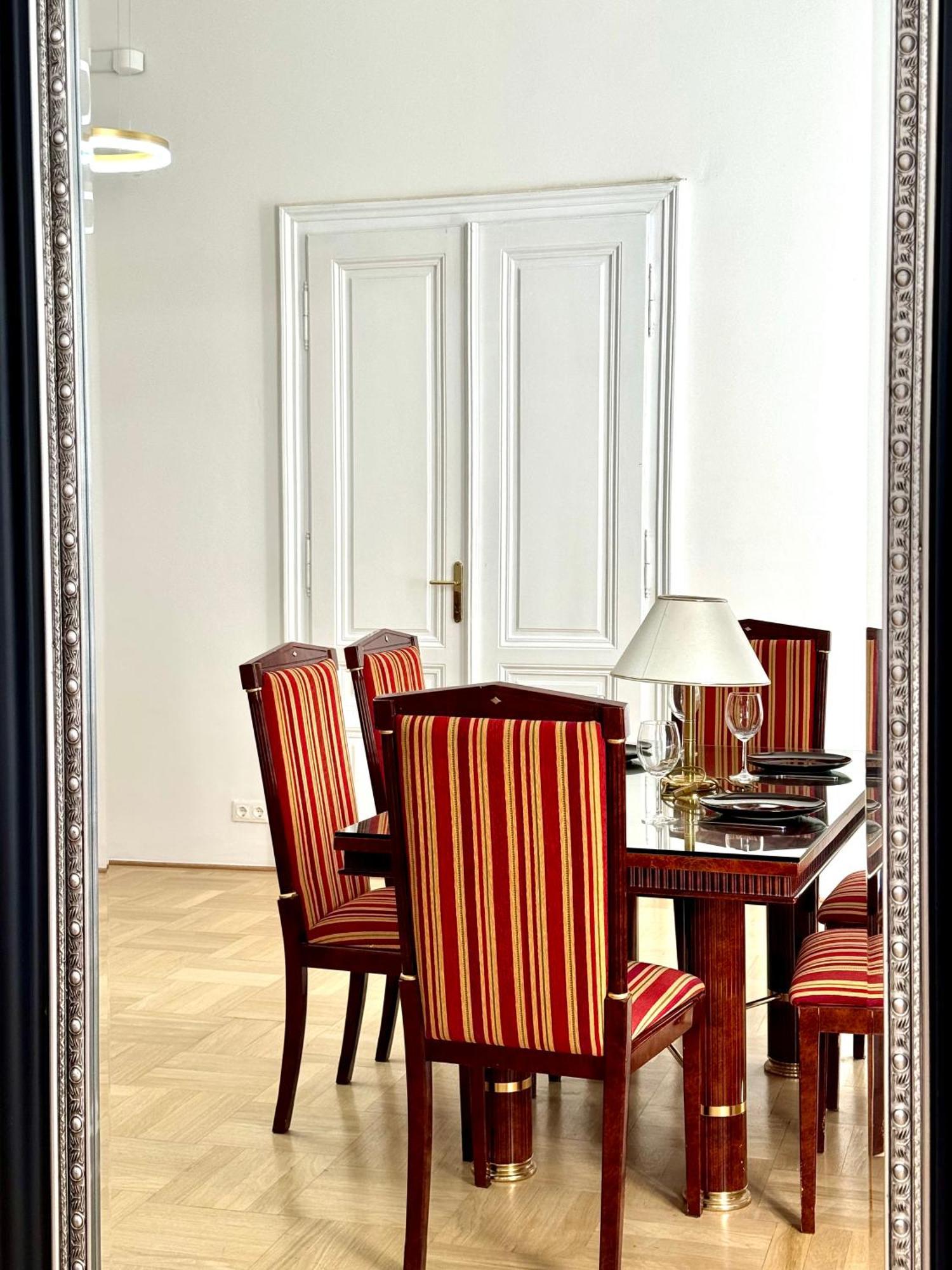 Opera Vienna Apartment 145 M2 Exterior foto